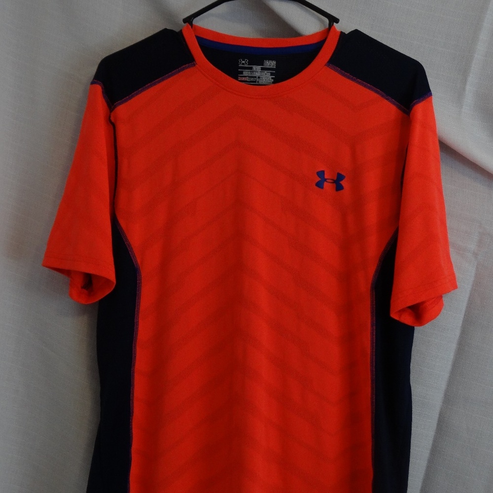 Under Armour- Heat Gear- Shirt- Sz Lg-